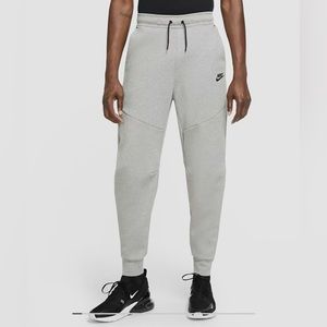 Nike Tech Fleece Joggers Heather Grey